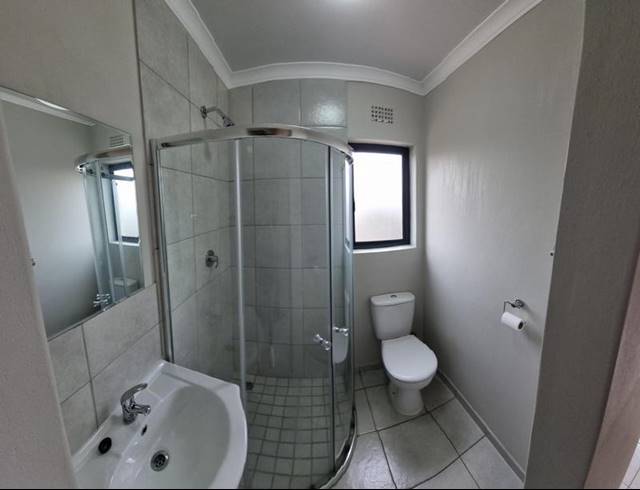 3 BEDROOM TOWNHOUSE FOR SALE IN KENLEAF